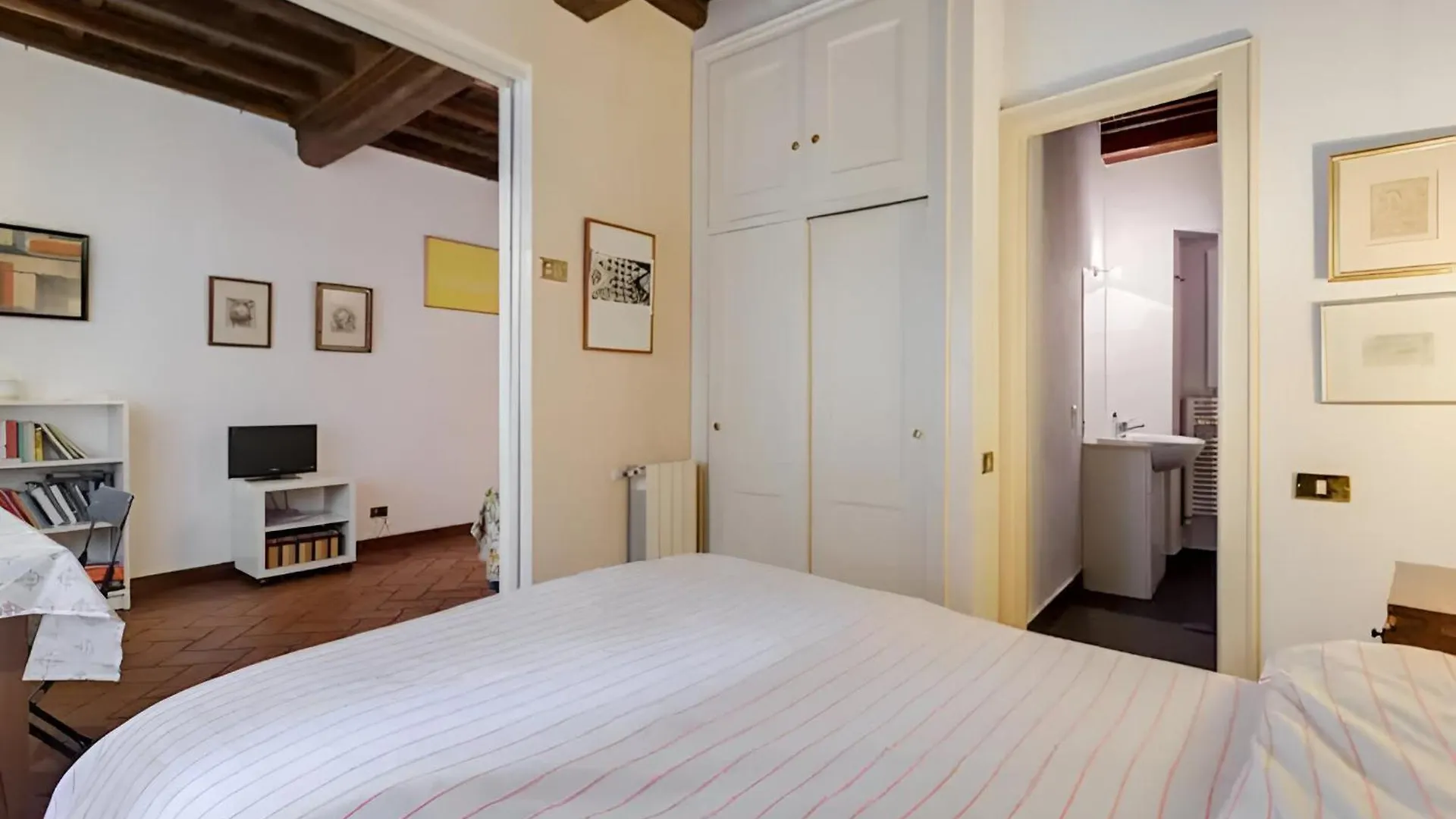 Trevi'S Fountain Buddyrent Apartment Rome Italy